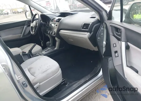 2015 Subaru Forester 2.5I Premium из США, поврежденный, VIN JF2SJADCXFH572379
